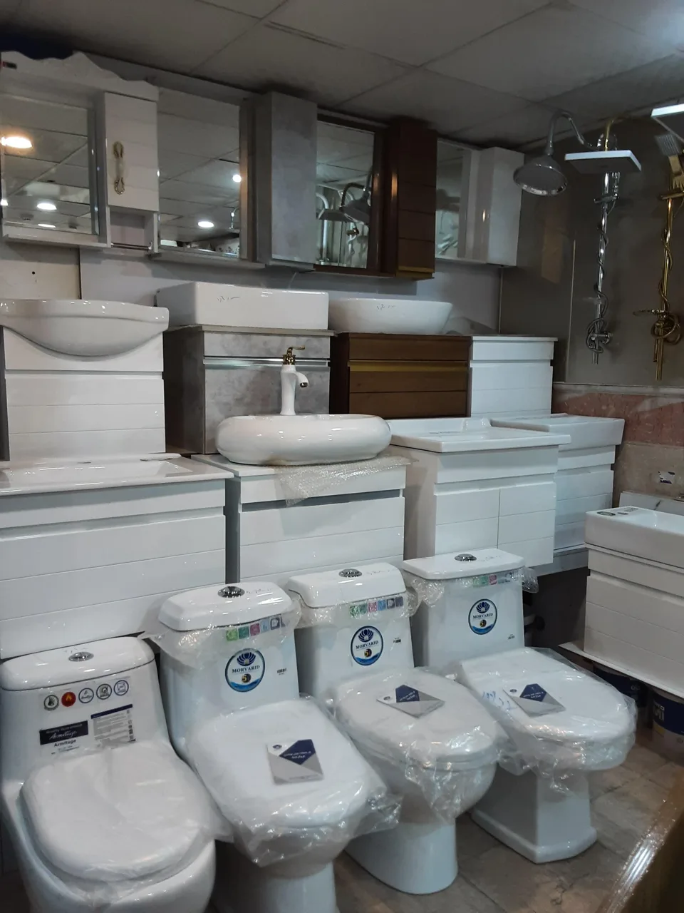 فروشگاه کاشی و سرامیک و شیرآلات تک فرجی - تصویر 2