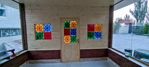 نجاری بصیری - ساعت فروشی در تبریز