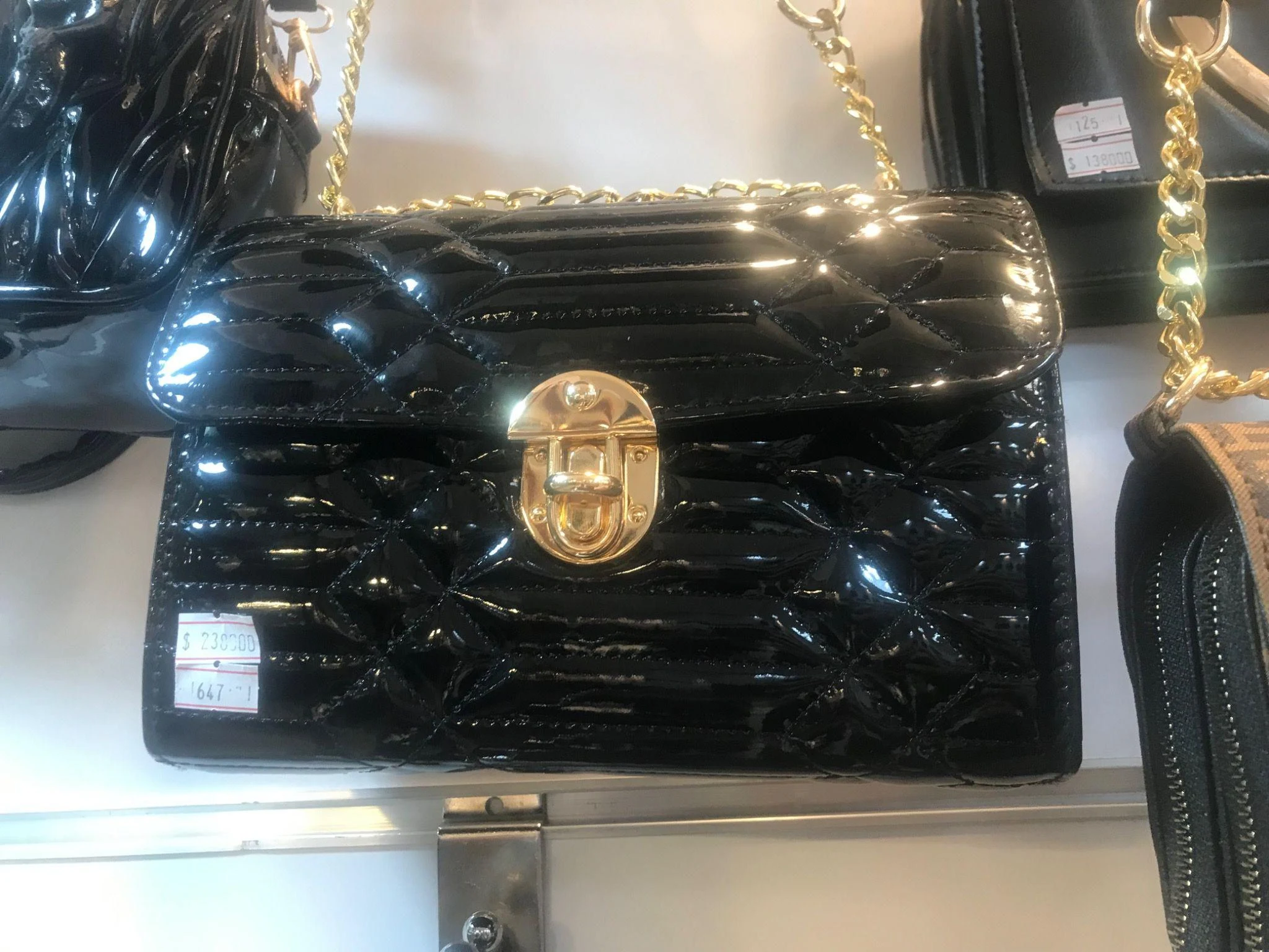 کیف وکفش کیوان