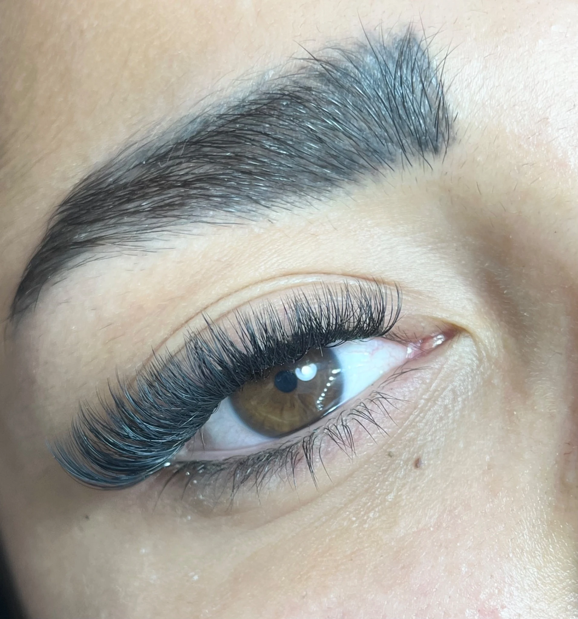 خدمات تخصصی مژه مهنوش
