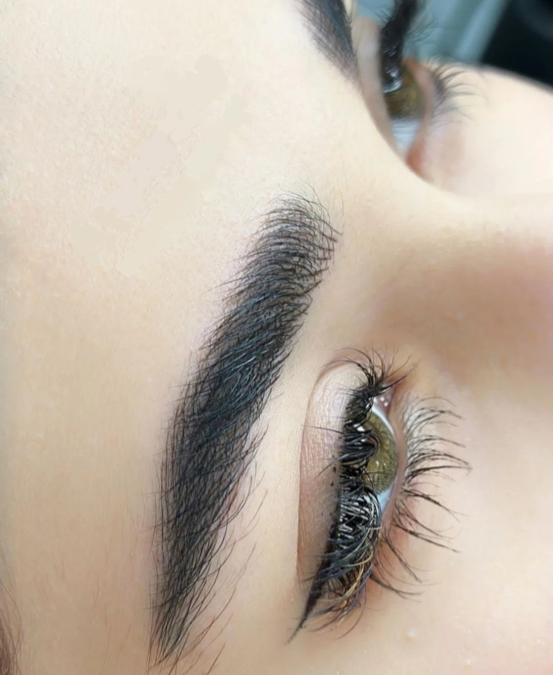 خدمات میکروبلیدینگ افسانه