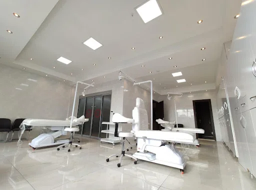 کلینیک زیبایی الماس