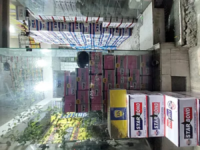 فروشگاه قائم نمایندگی چسب های ترک فیکس(برزگر)