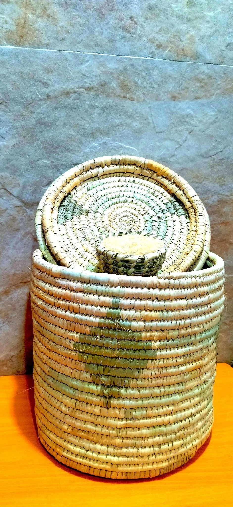 بانوی بافنده - تصویر 2