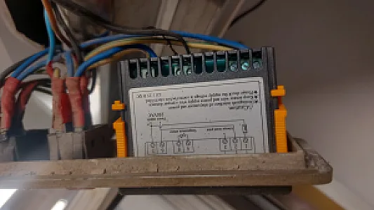 برق صنعتی رضا برقی