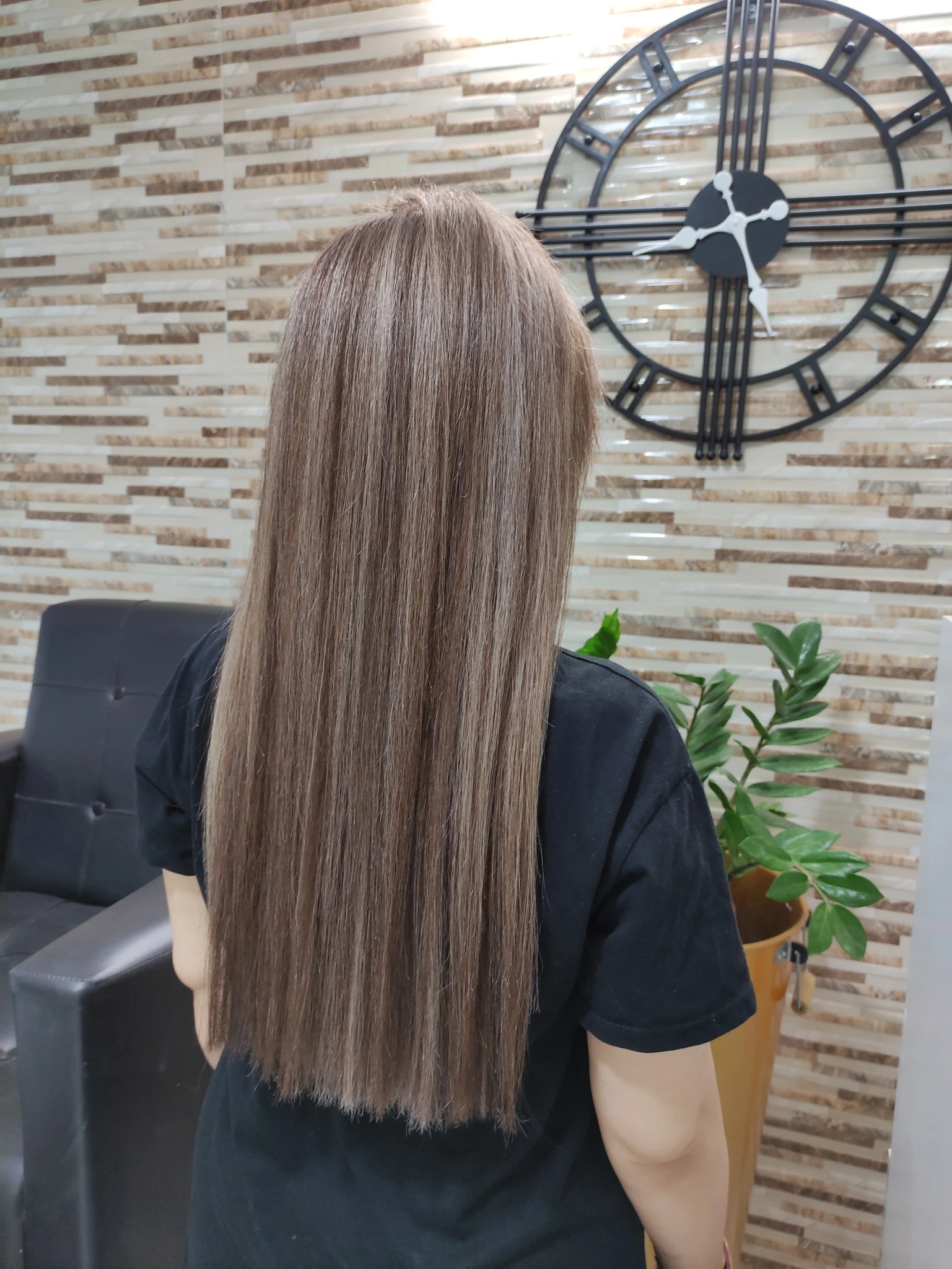 خدمات تخصصی مو/ رنگ،لایت و تراپی مو