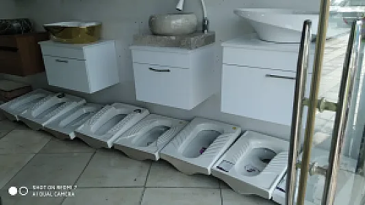 پخش کاشی و سرامیک دانا