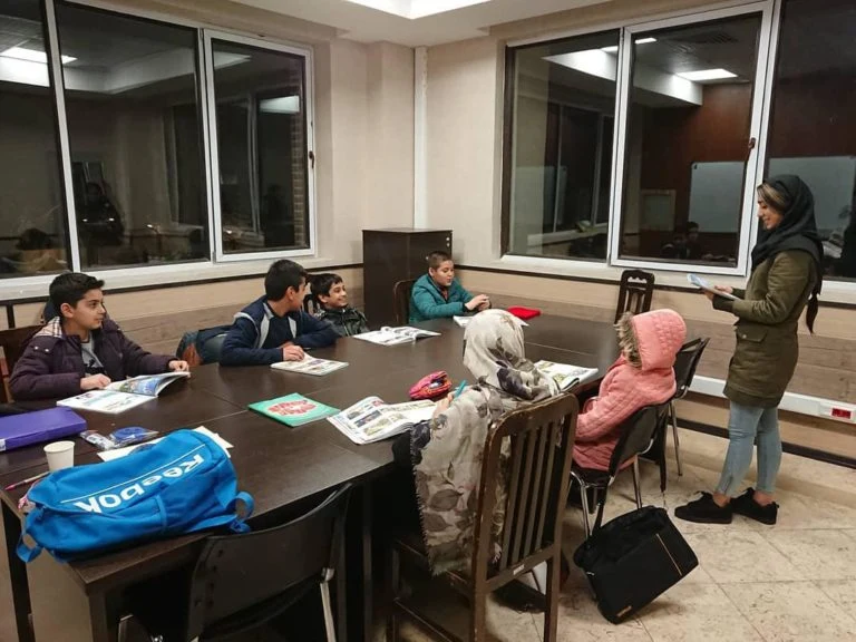 زبان سرای دروس