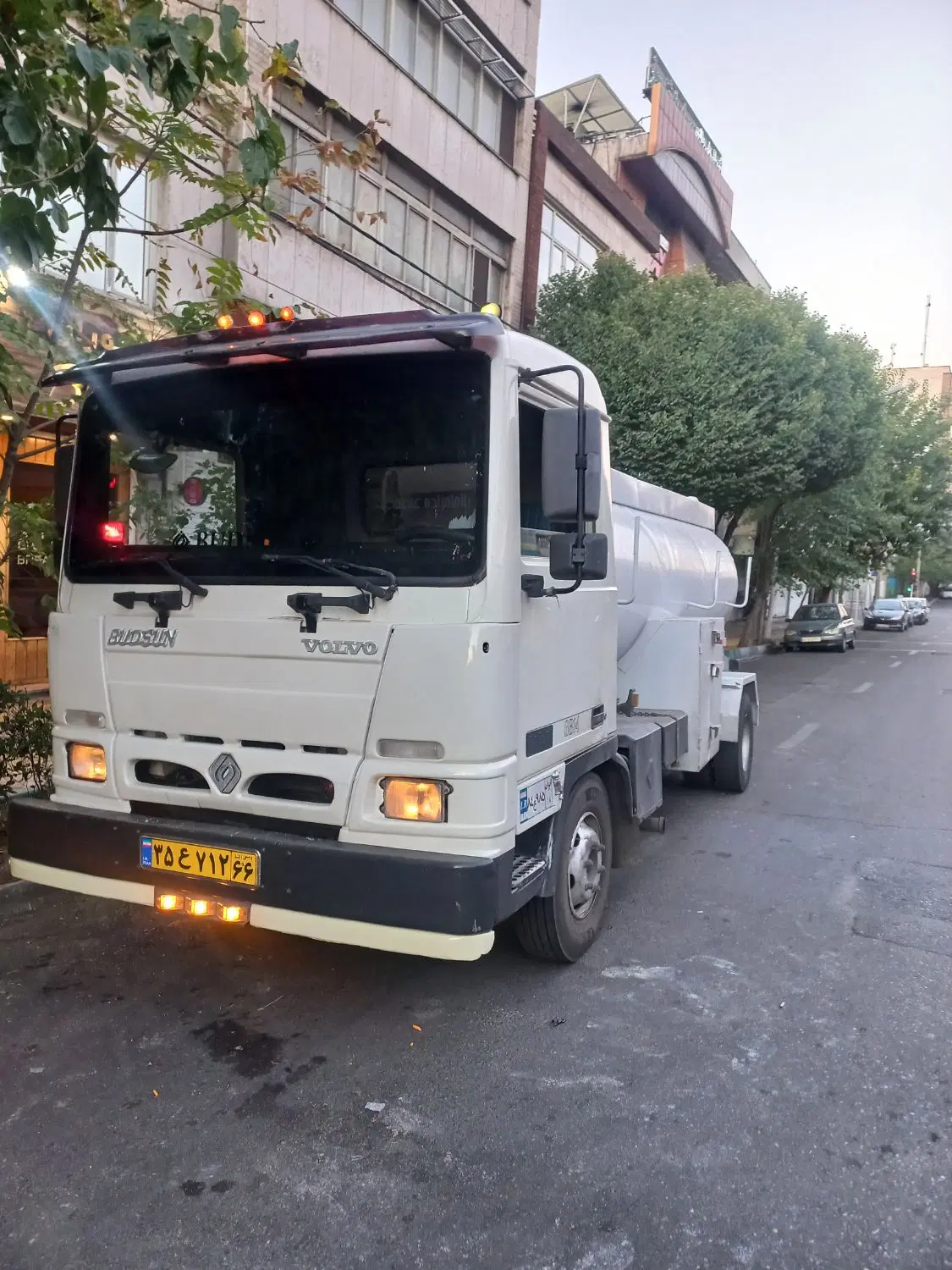 تخلیه چاه و لایروبی در ونک - تصویر 3