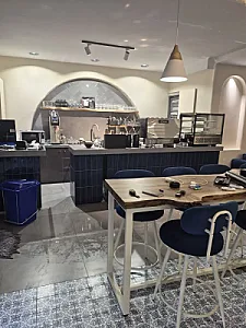 بازسازی ساختمان در شهرک پرواز