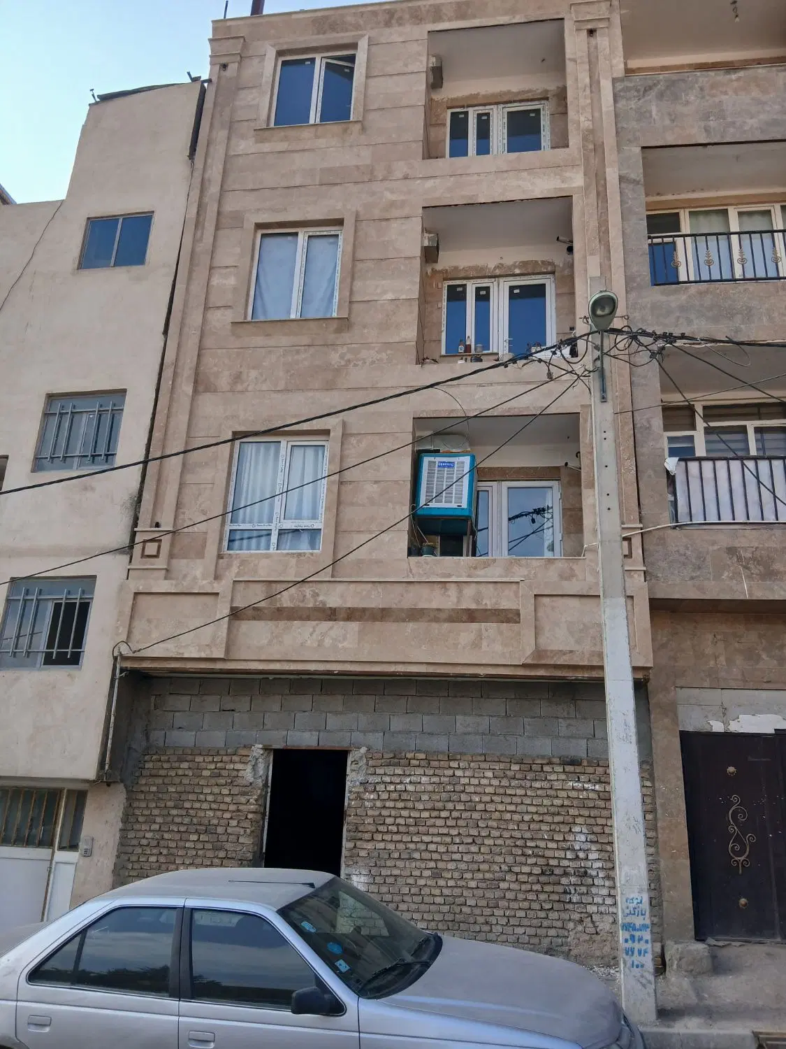 سنگ‌کاری و کاشی‌کاری در نیاوران - تصویر 4