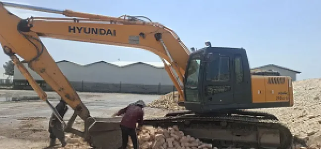 اجاره بیل مکانیکی و خاکبرداری در افسریه جنوبی