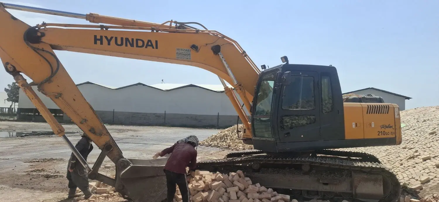 اجاره بیل مکانیکی و خاکبرداری در افسریه جنوبی