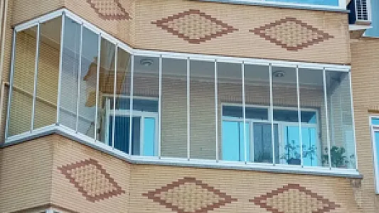 شیشه بالکن ریلی و کابین دوش