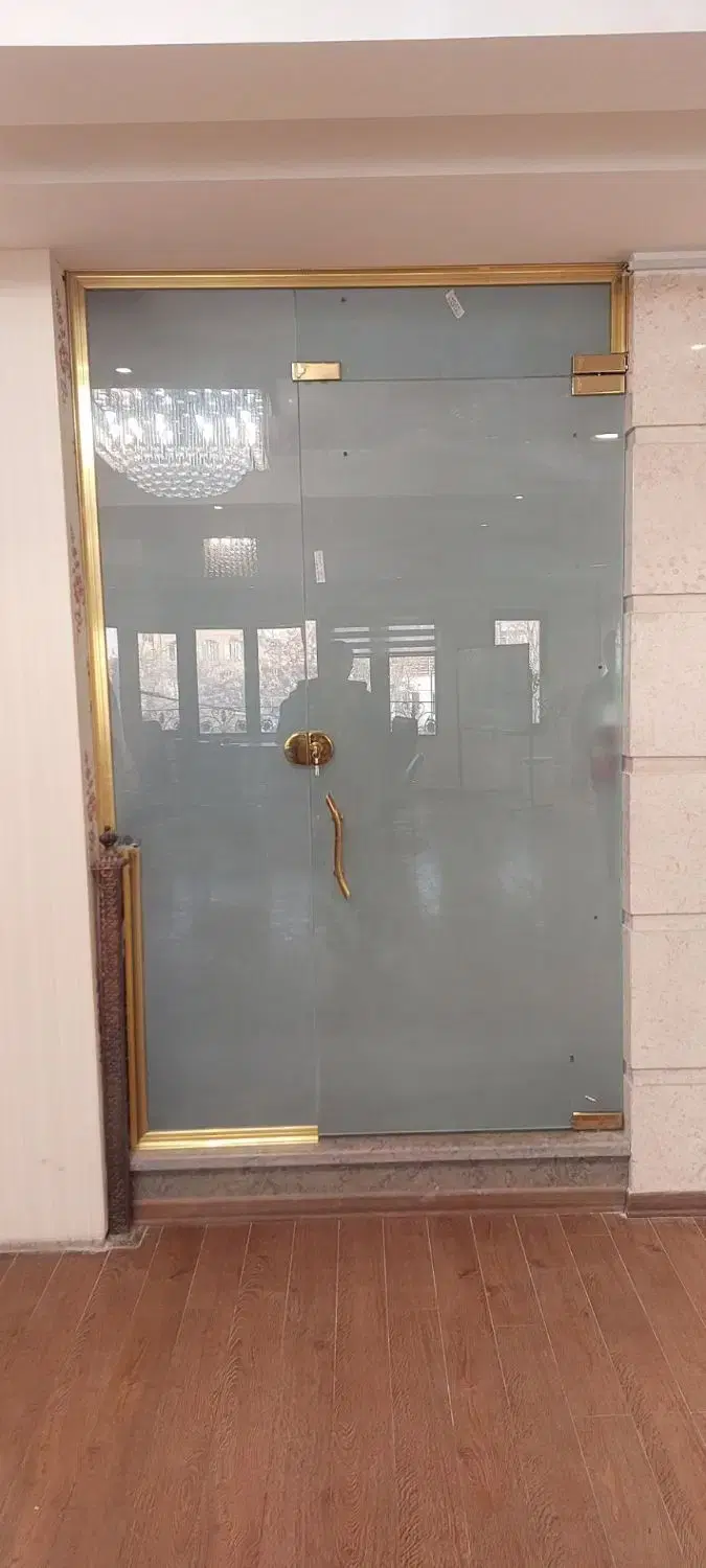 شیشه سکوریت و کرکرهٔ برقی در تبریز - تصویر 9