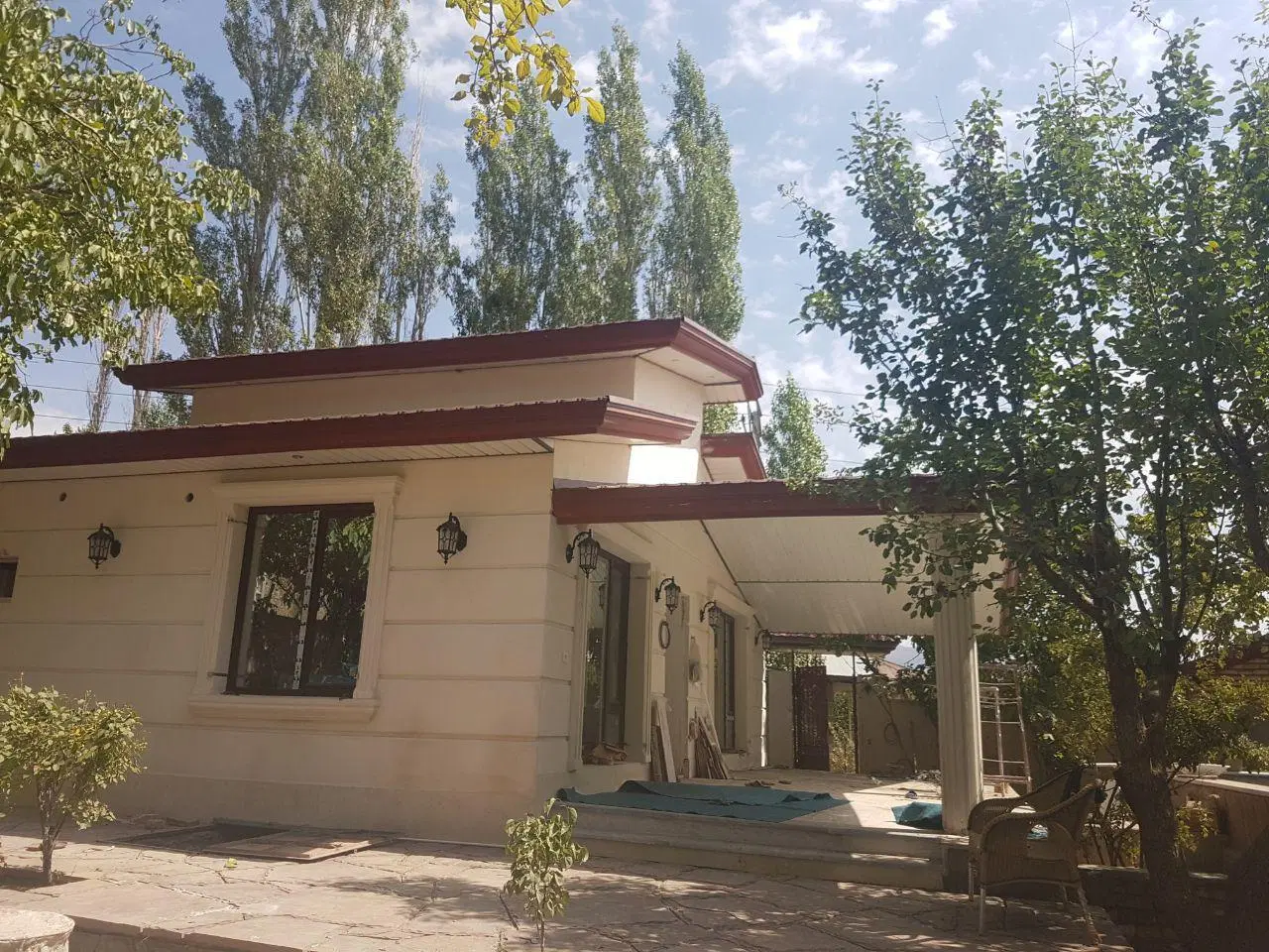 نصب شیروانی و سوله در شادآباد