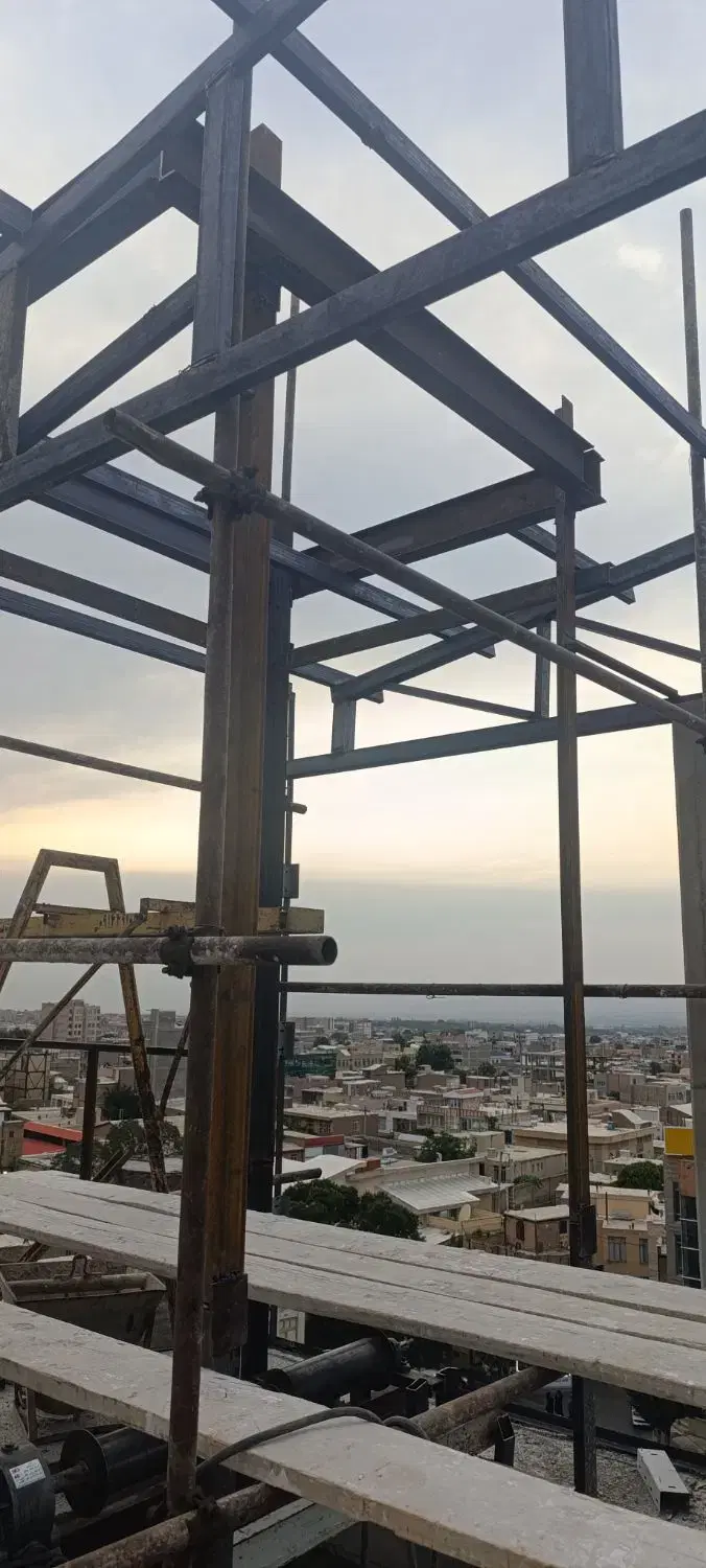 آهن‌کشی و جوشکاری آسانسور در تبریز - تصویر 4