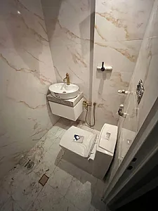 تاسیسات عنبرستانی