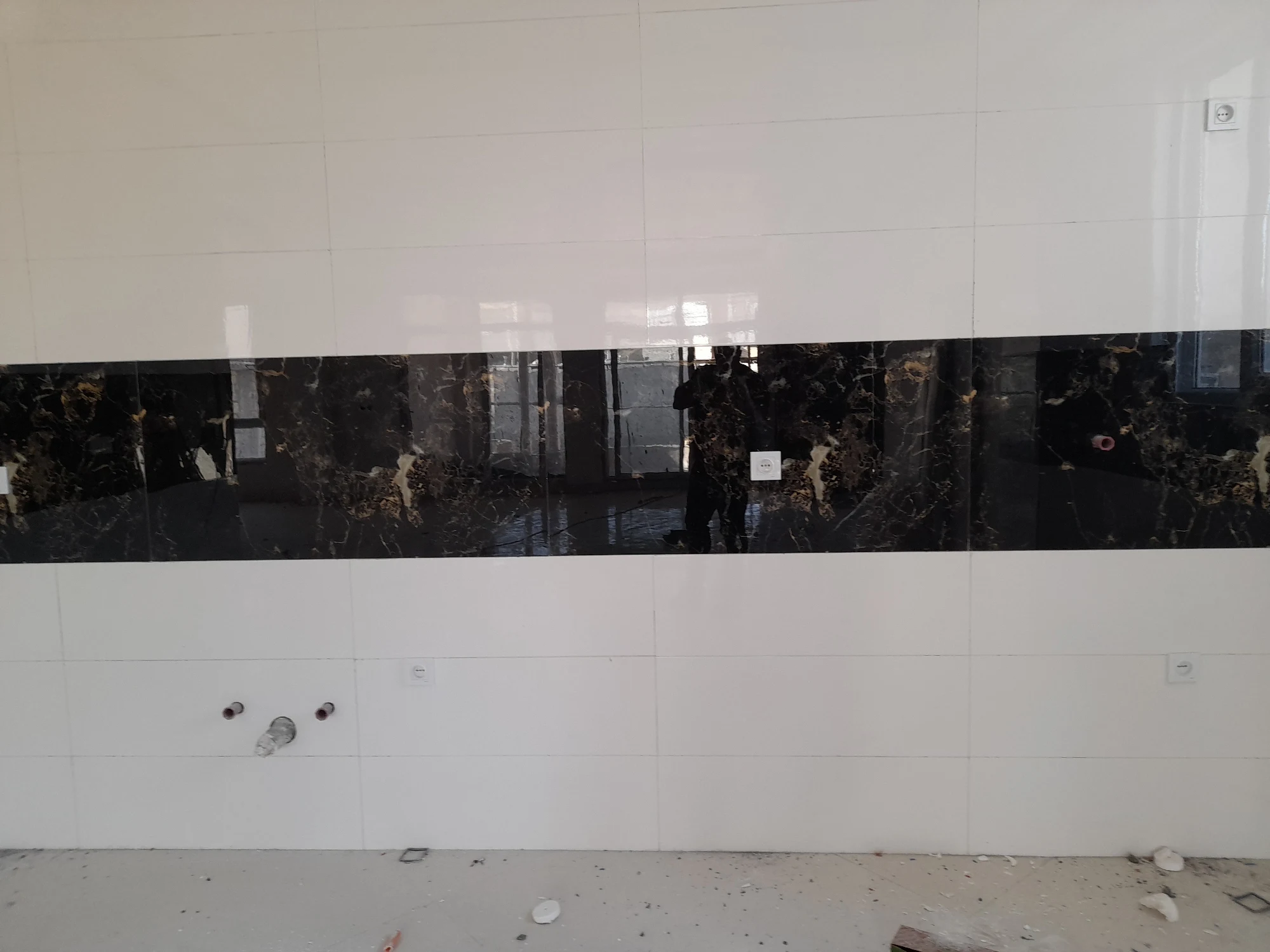 پیمانکاری مرادی کار کاشیکاری و سرامیک و سنگ و لوله کشی آب وفاضلاب ساختمان. کل کارهای ساختمانی از صفر تاصد بصورت دستمزدی ویابا مصالح درتمام نقاط تهران پذیرفته میشود - تصویر 7