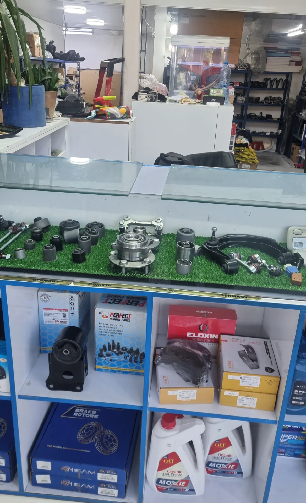 فروشگاه آذرپارت(ماکسیما و هیوندای و کیا )