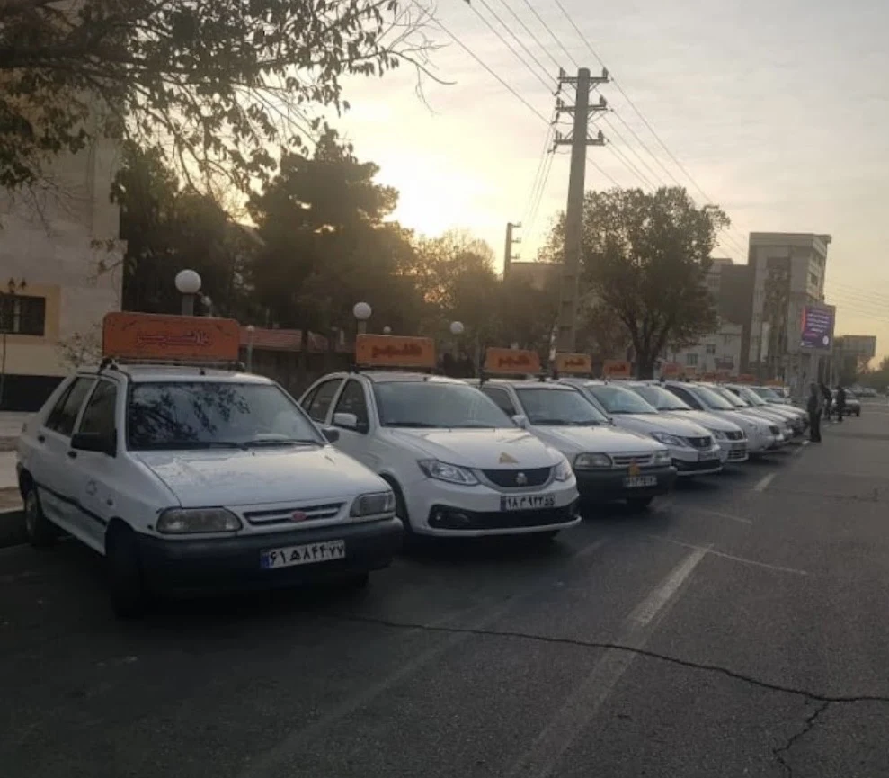 آموزشگاه رانندگی دانشجو