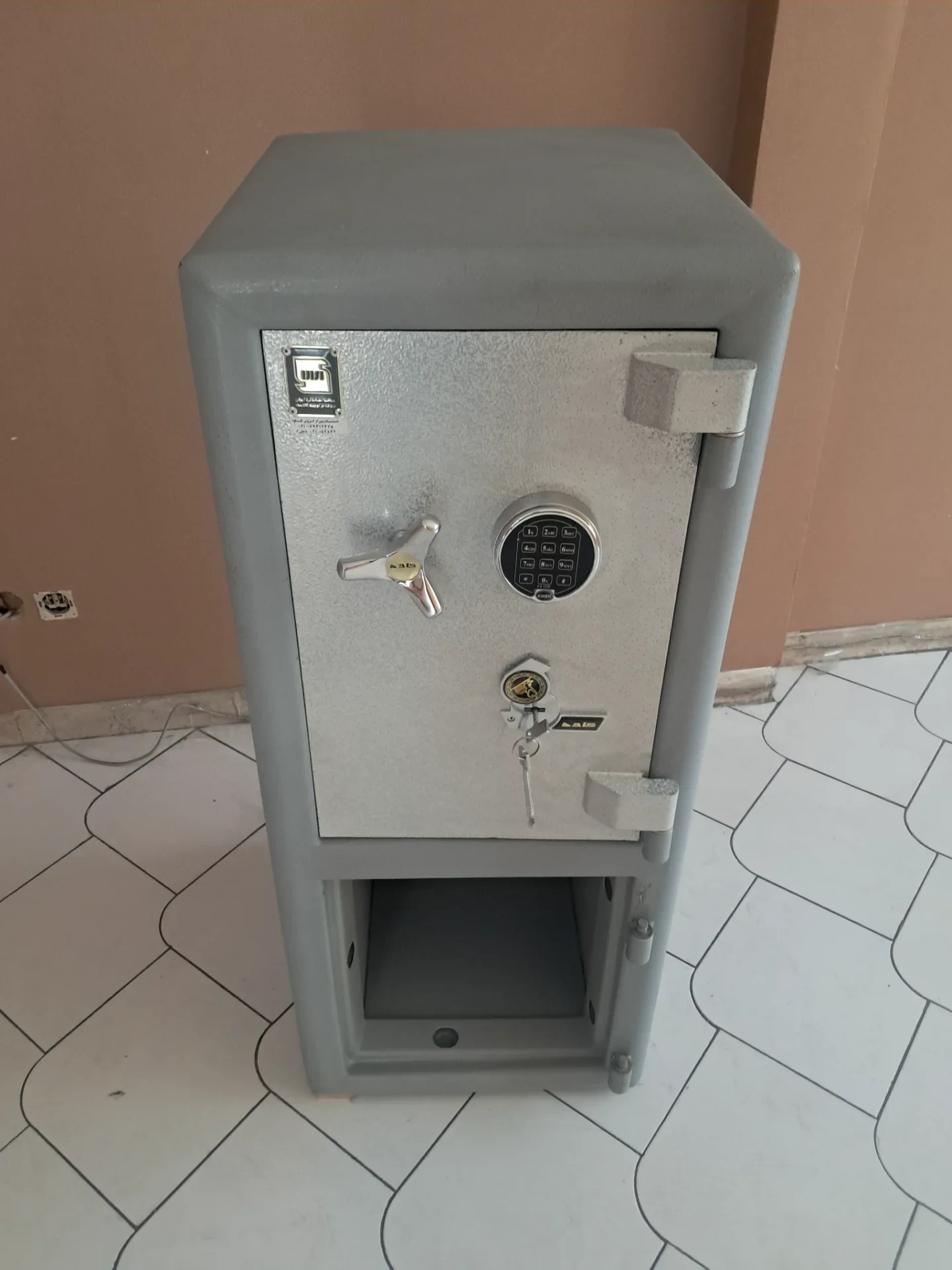 تعمیرات گاوصندوق فردین اسبقی - تصویر 9