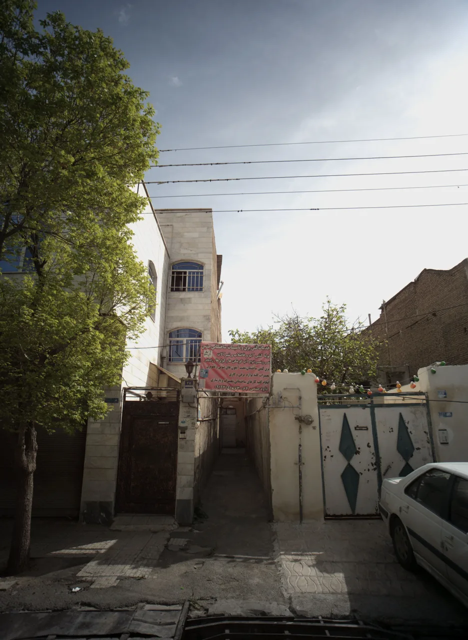 خدمات فنی برق و تاسیسات ساختمانی صنمی