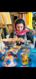 میناکاری روی سفال خوش طبع