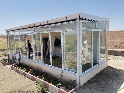 درب و پنجره UPVC و آلومینیوم یوسفی - ساعت فروشی در تبریز