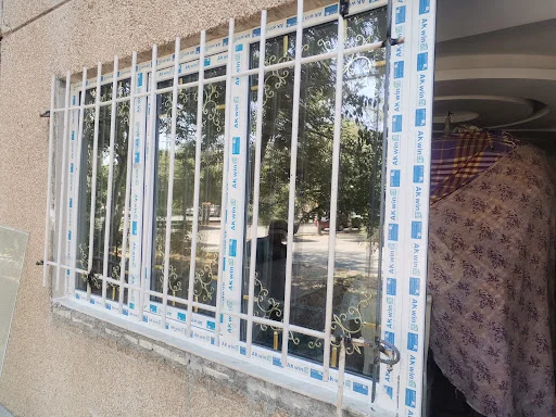 درب و پنجره UPVC و آلومینیوم یوسفی - ساعت فروشی در تبریز