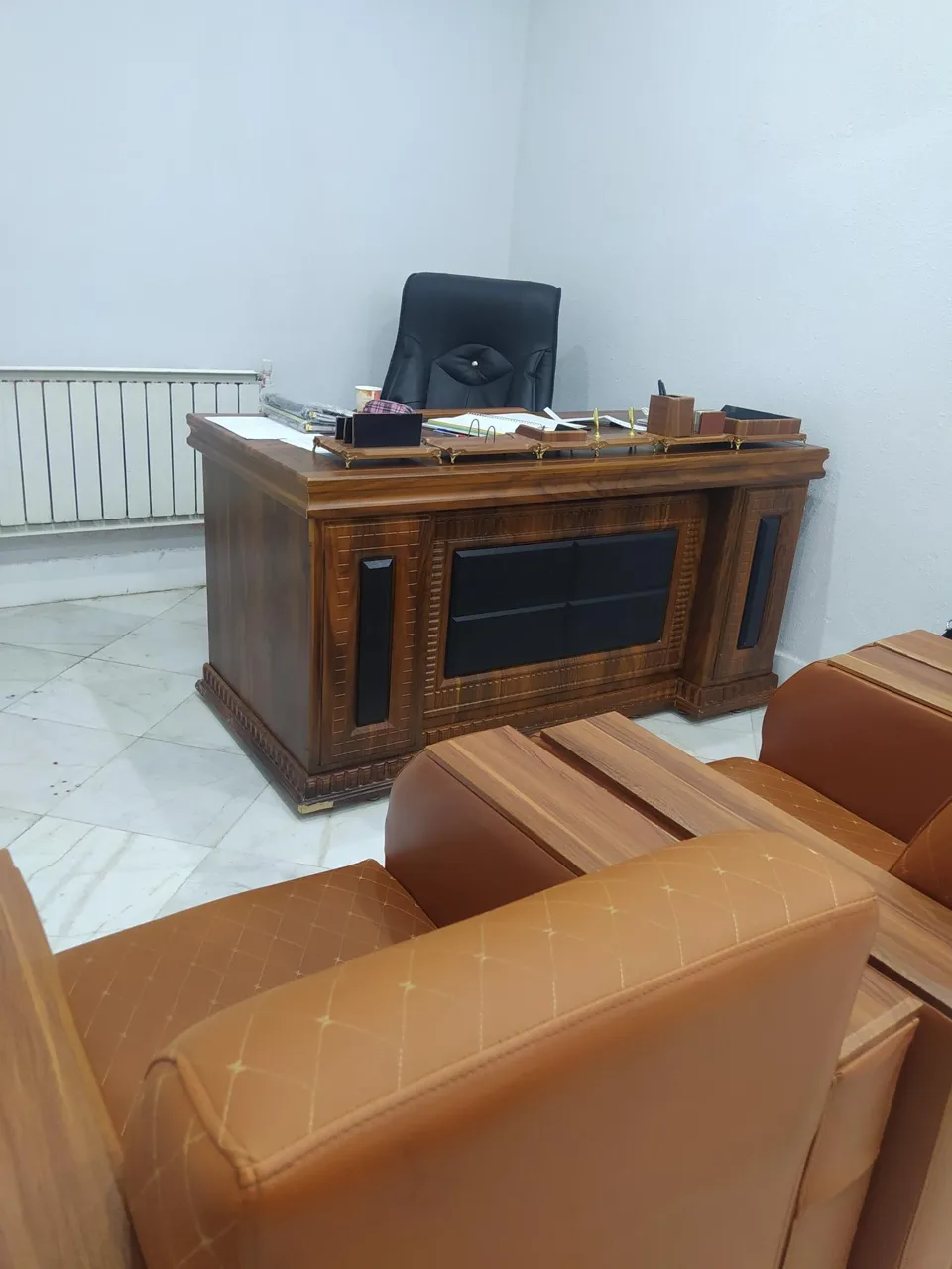 شرکت خدماتی نظافتی نگین آرتا نوش آور