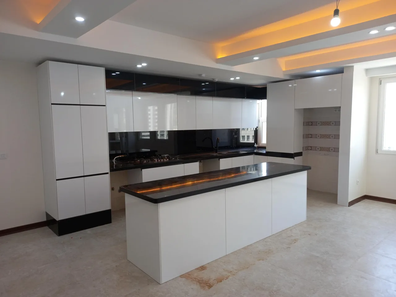 کابینت و دکوراسیون هنرور - تصویر 2