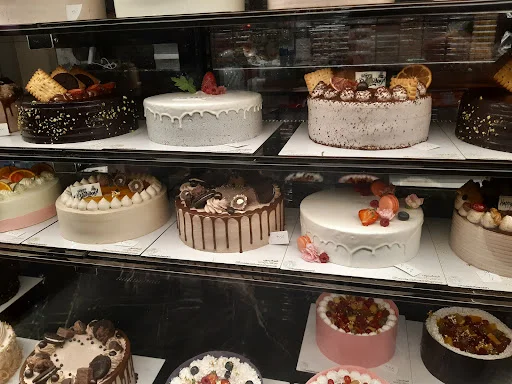 نان و شیرینی مطلب‌ زاده