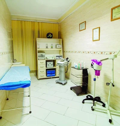 کلینیک تخصصی زیبایی پوست و مو حکیمان