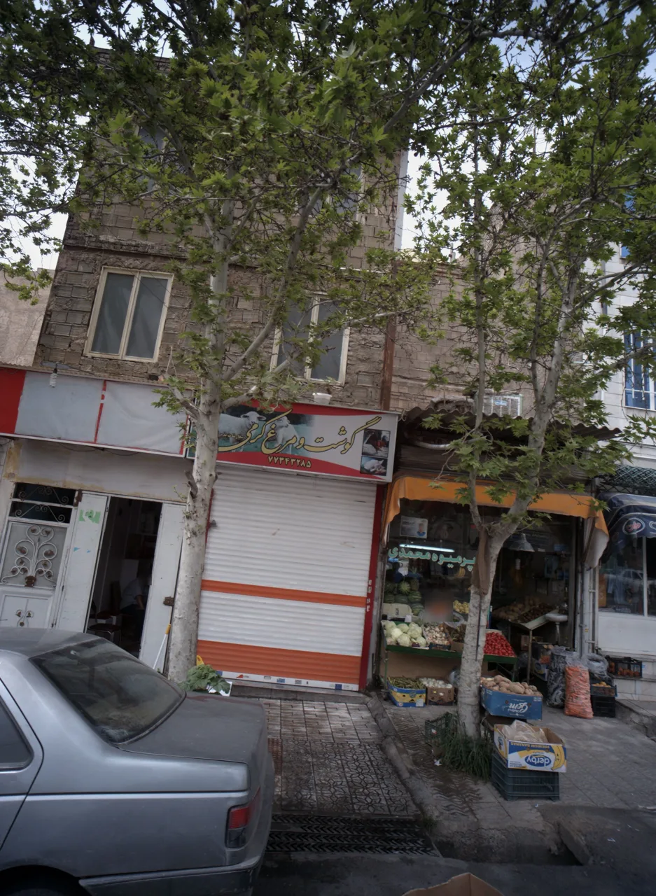 گوشت و مرغ کرمی