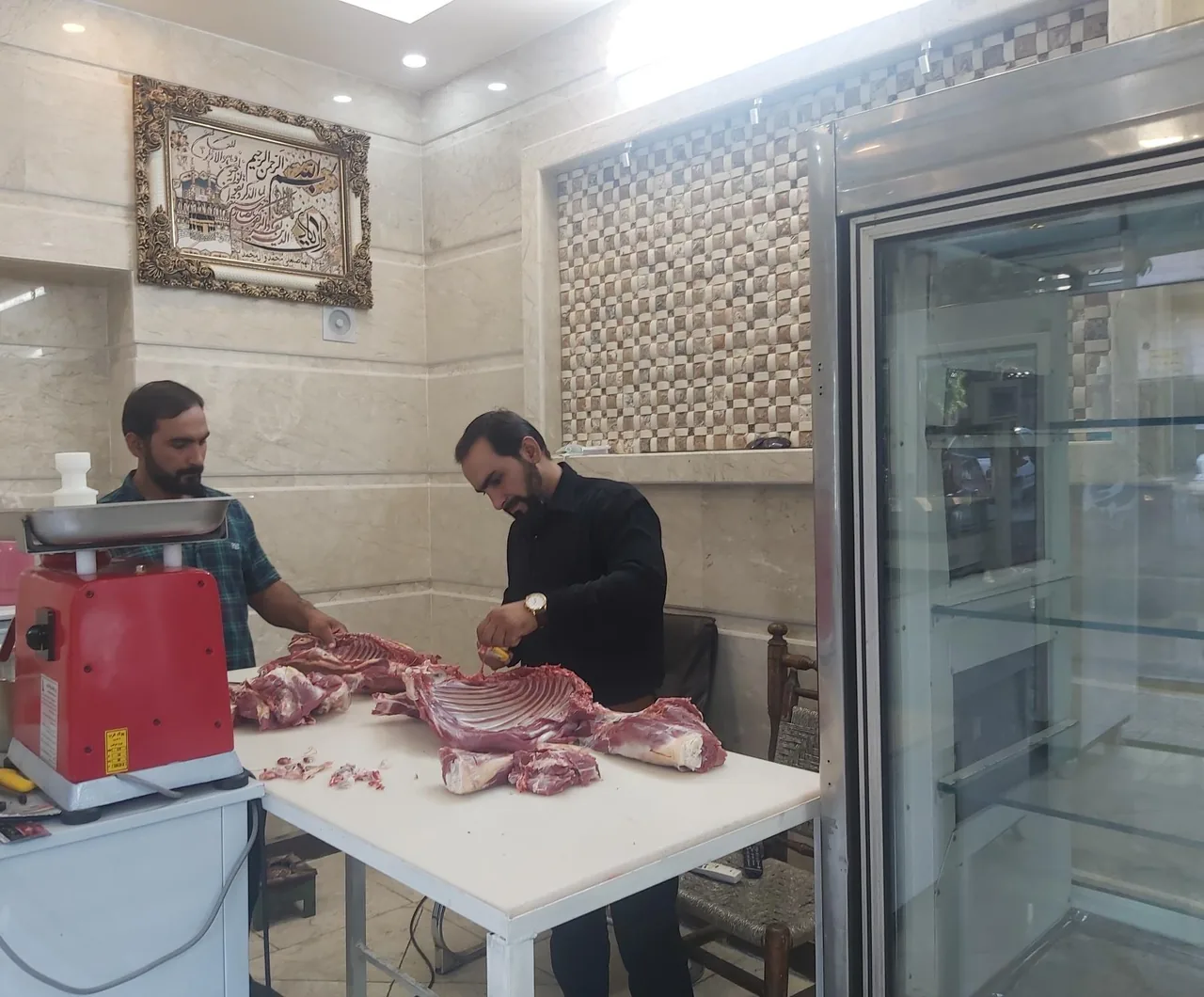 قصابی ساطور طلائی - تصویر 2