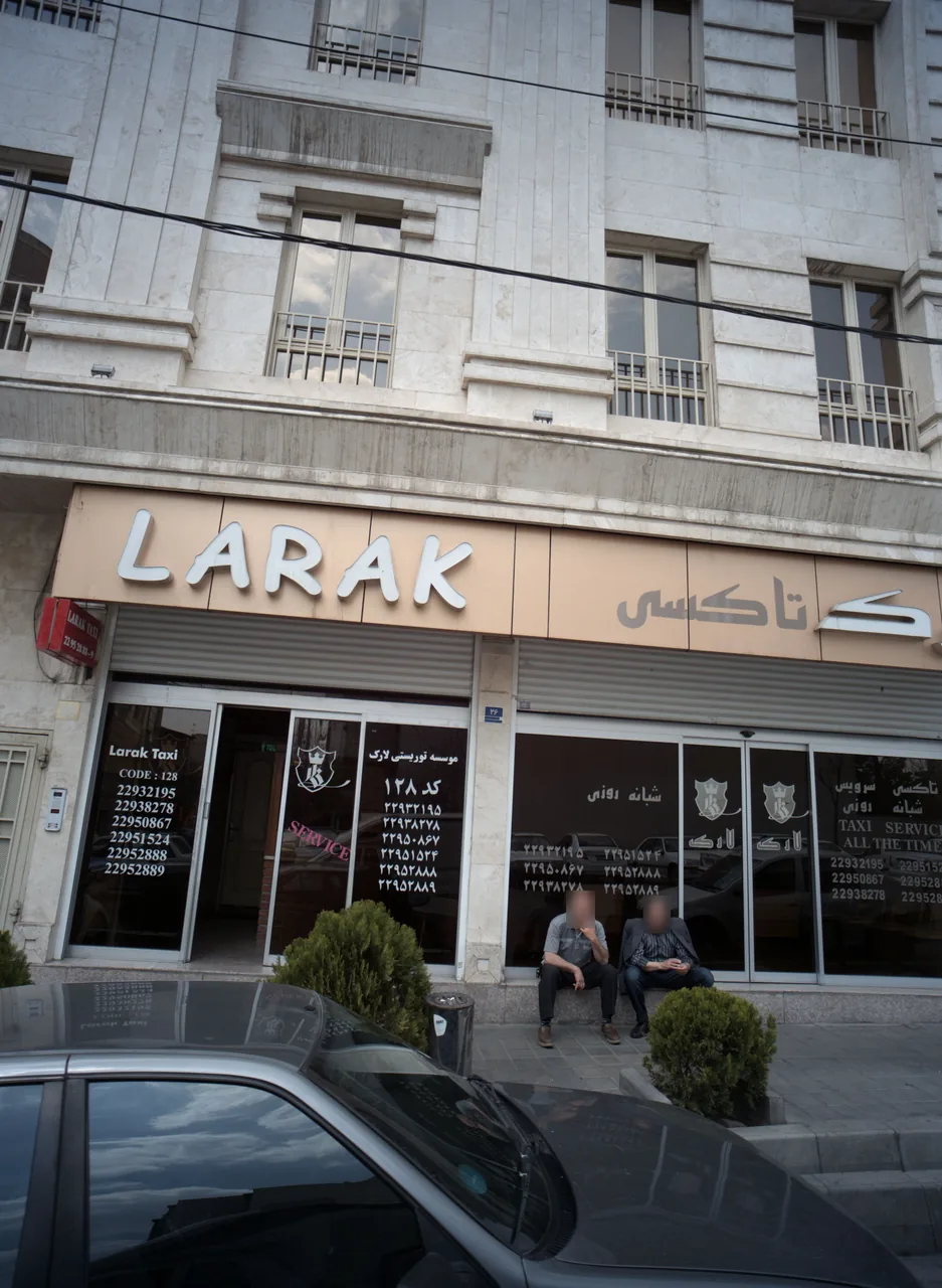 لارک تاکسی