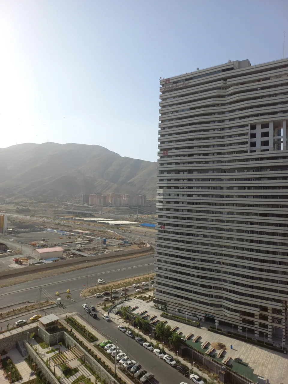 مرکز خرید و فروش خودرو چیتگر