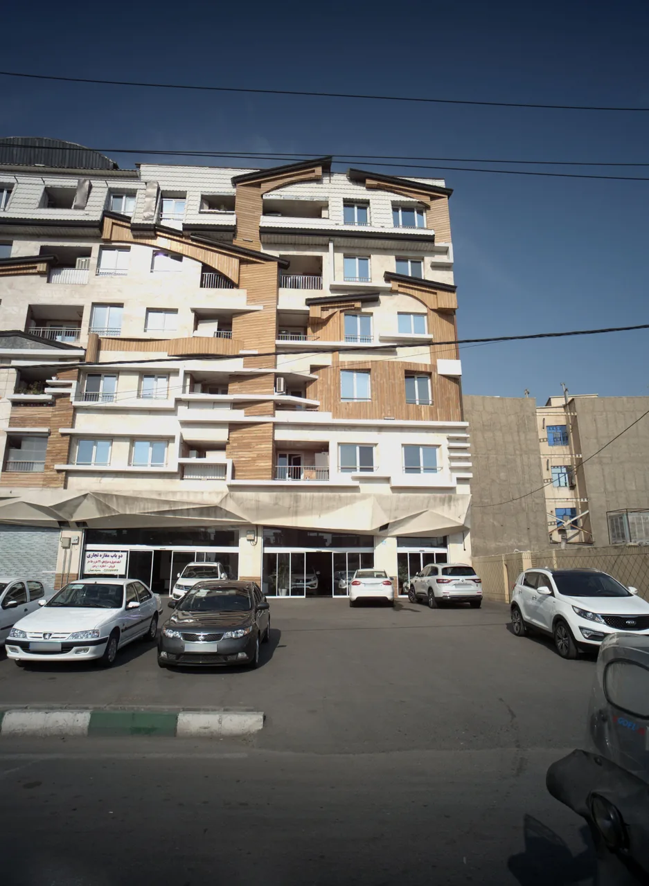 نمایشگاه اتومبیل