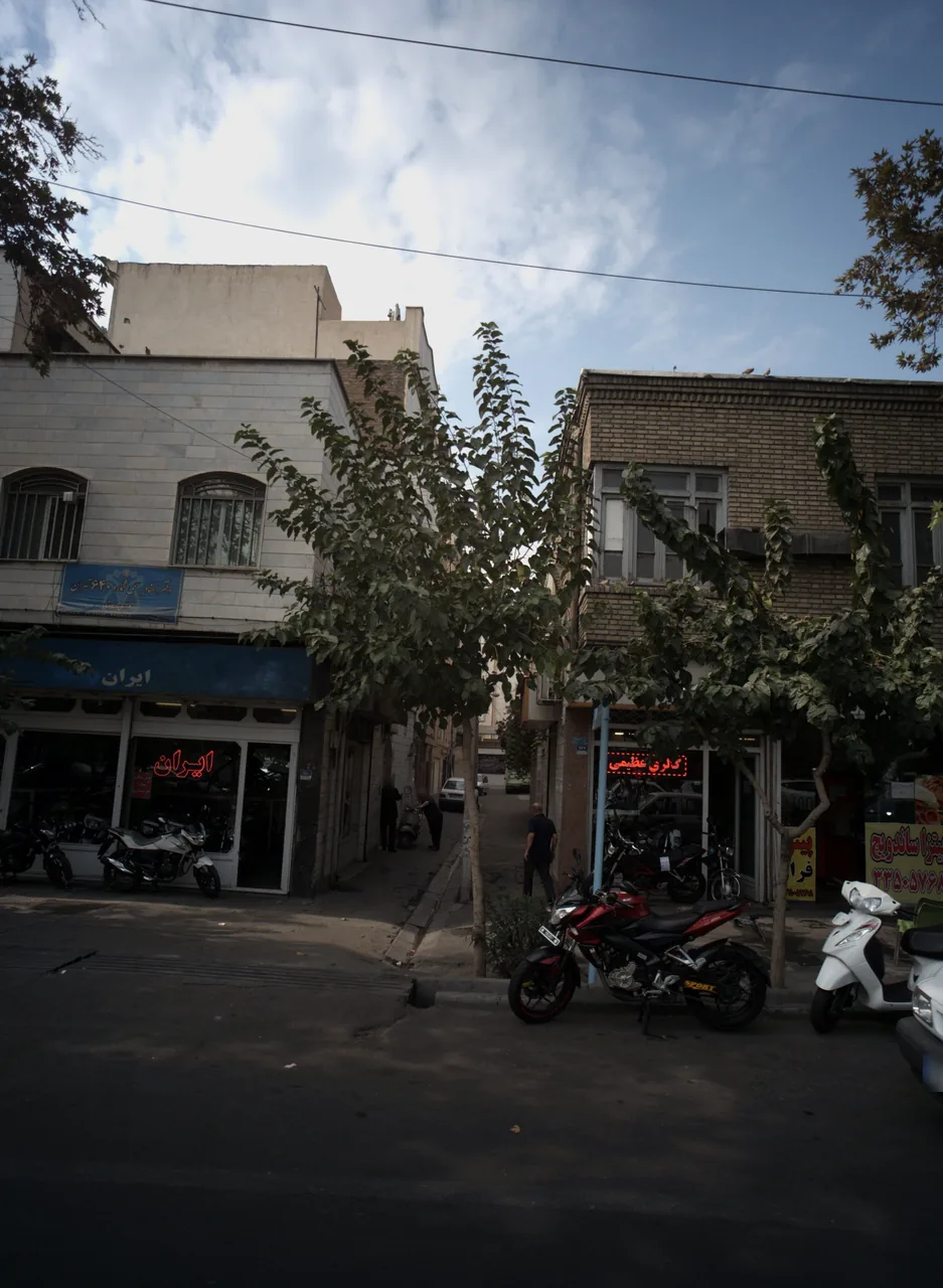 گالری عظیمی