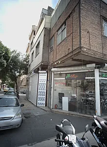 موتور سیکلت قائم