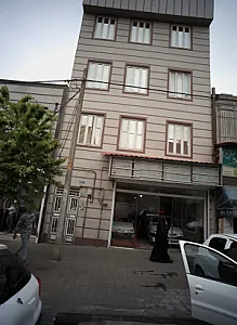 نمایشگاه اتومبیل