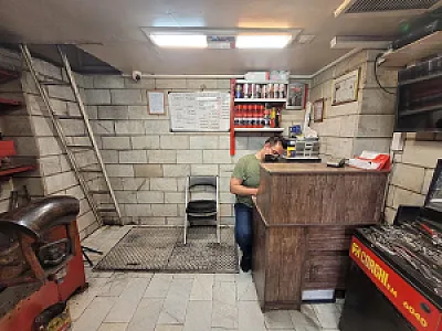 خدمات رینگ و لاستیک خندان تایر
