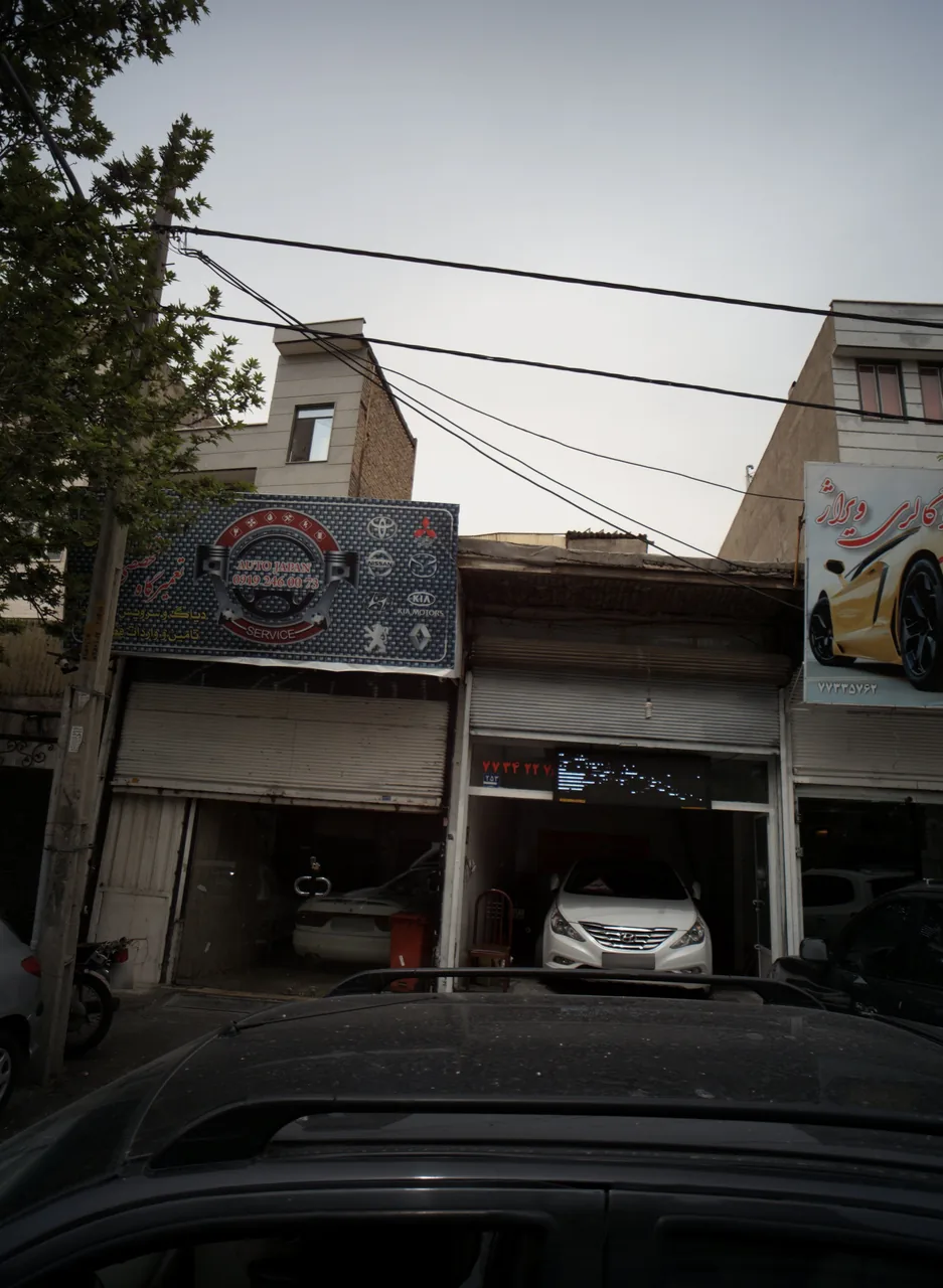 نمایشگاه اتومبیل