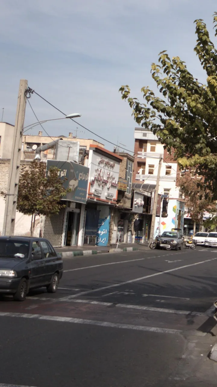نمایشگاه اتومبیل اتو مرادی