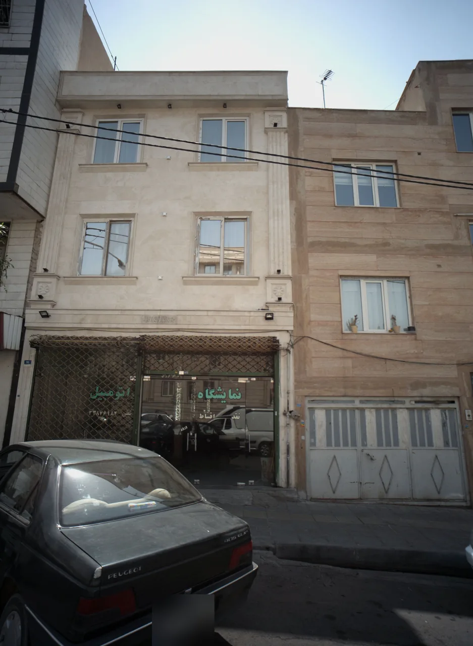 نمایشگاه اتومبیل