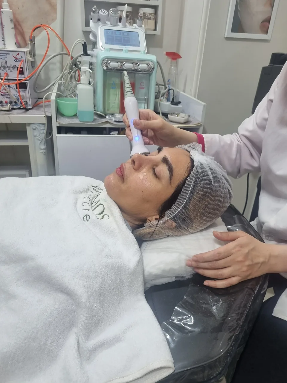 فیشیال تخصصی و خدمات پوستی شهرزاد - تصویر 4