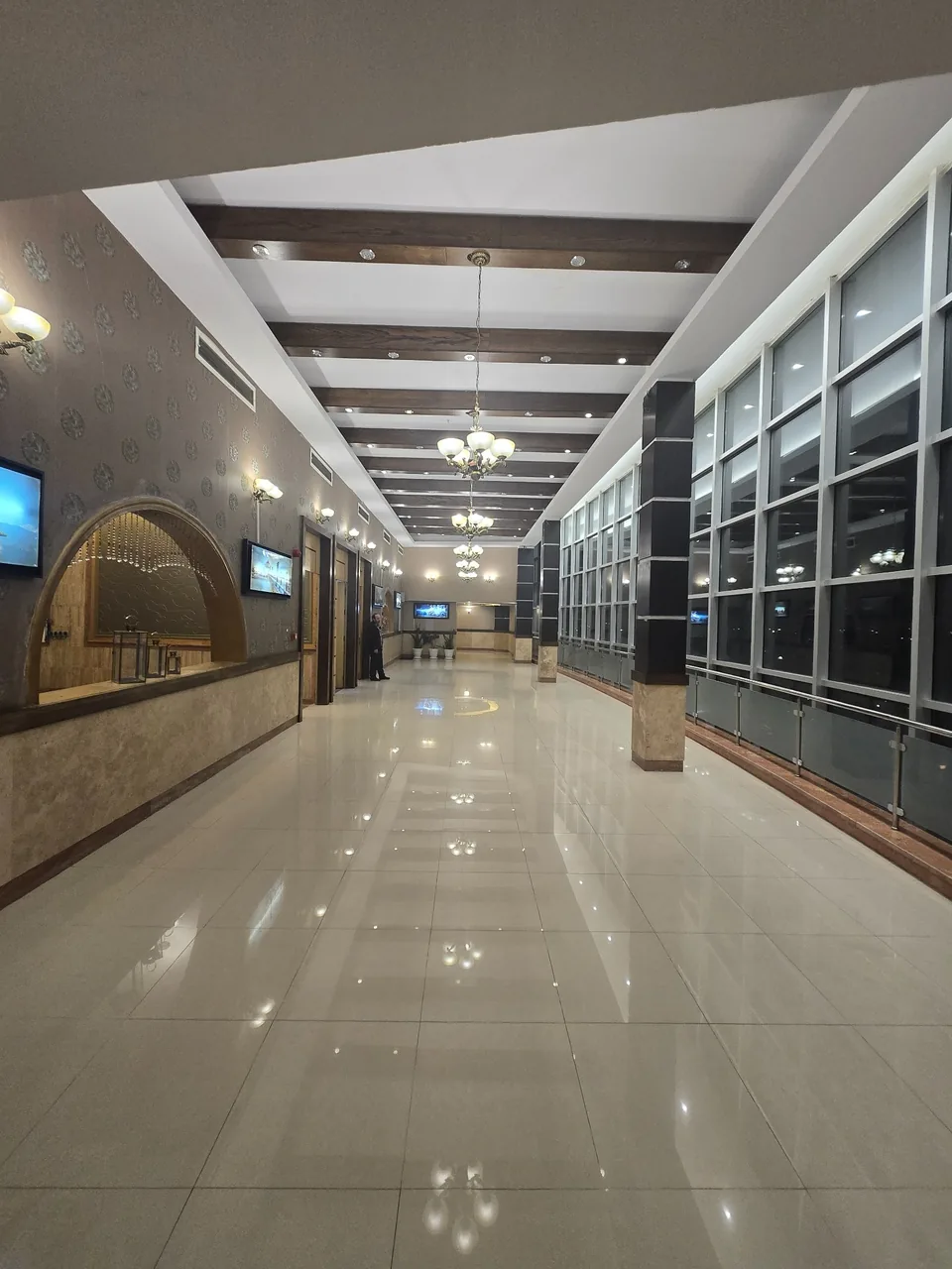 تالار قصر کیان - تصویر 2