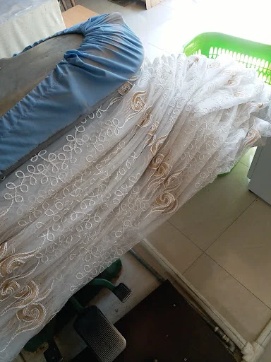 خشکشویی و رنگرزی تخصصی ستایش (الهامی)