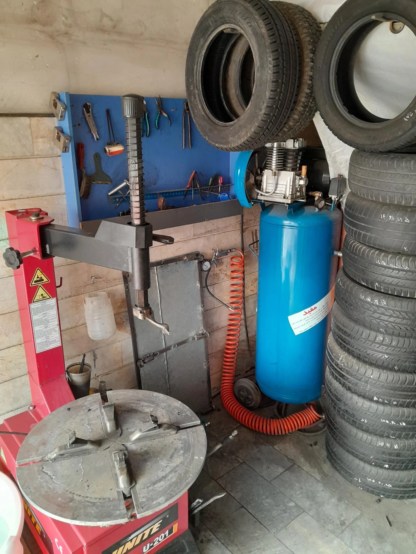 خدمات رینگ و لاستیک شهریاری